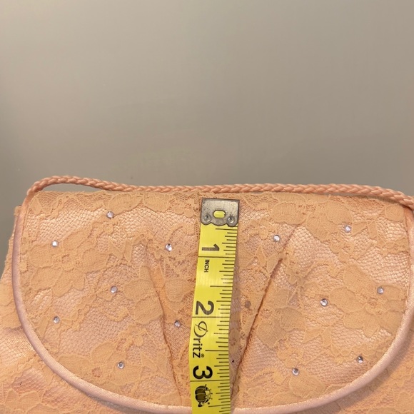 Elegant Vintage Lace Clutch with Rhinestones - Picture 8 of 9